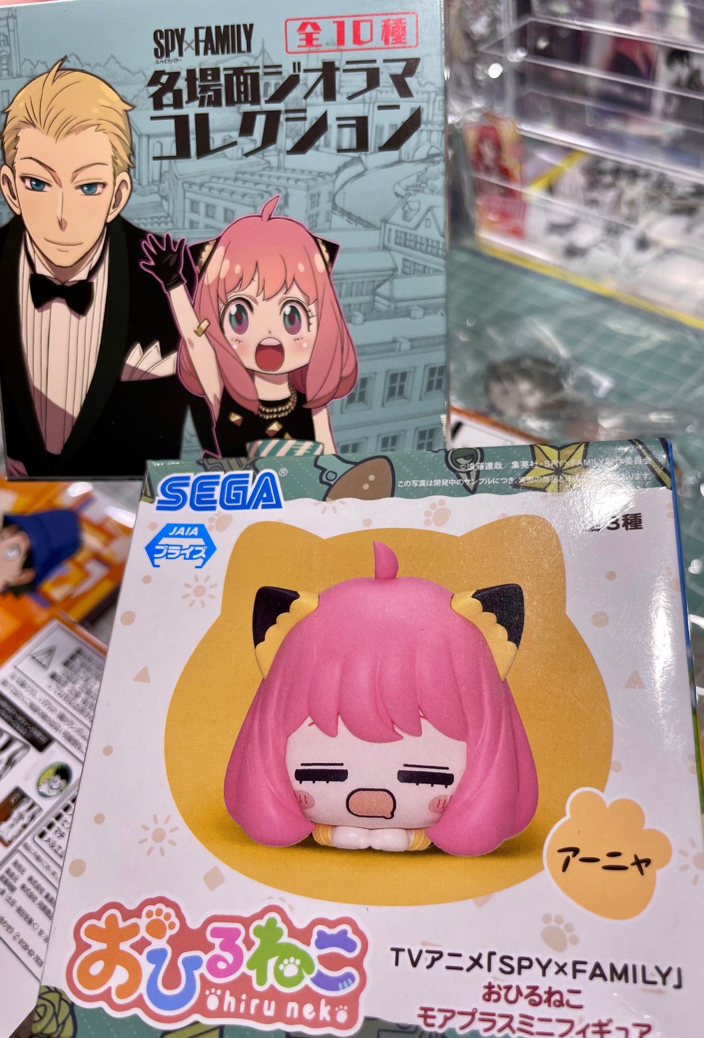 Spy Family - Acrylic Stand & Keychain Collection + Anya Ohiru Neko Figure Set